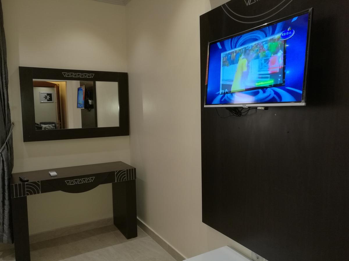 Al Ezzah Palace Hotel Suites Jeddah Exterior photo