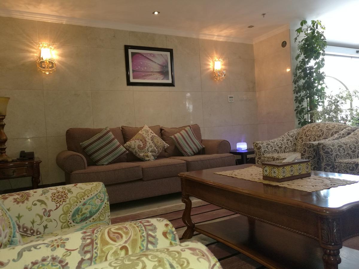 Al Ezzah Palace Hotel Suites Jeddah Exterior photo